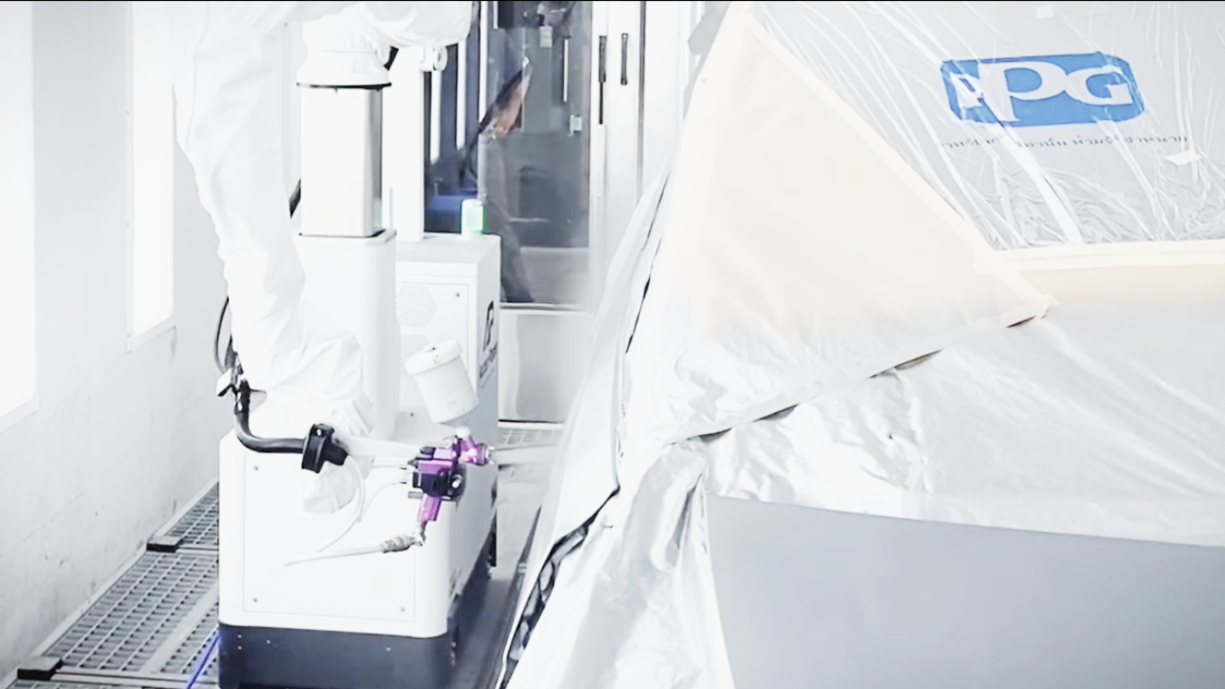 Robot in booth